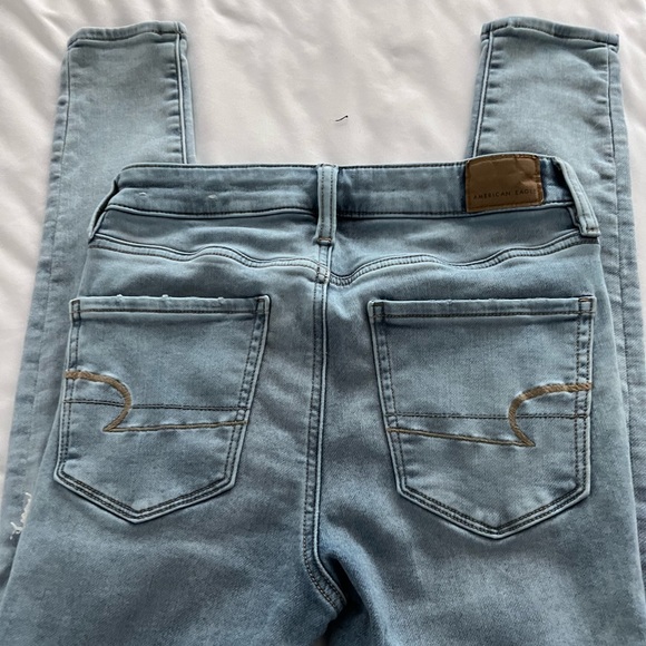 American Eagle distressed jeans - Picture 2 of 4